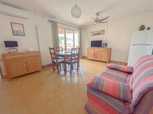 Appartement Port santa lucia, palais des congres avec garage ferme