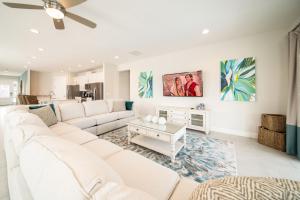 Vibrant Home With Private Pool, Pool Table Near Disney With Waterpark & Resort Access At Encore Resort - 7707Gr