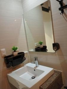 Newport 101 - East Wing