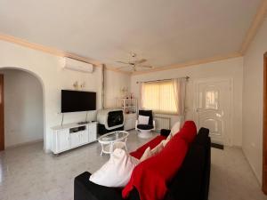 Villa Palmito by Aldertons