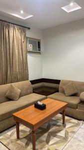 زهرة الحمراء للشقق المخدومه