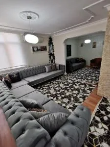 2Ege Üniversitesi ve hastanesine çok yakın Aileye ve Firmaya uygun - 马尼萨