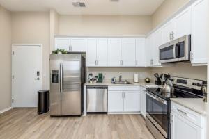 Artistic FastWiFi Parking Pets