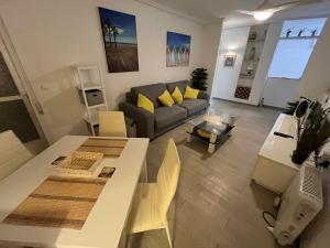 2 Minutes From The Beach