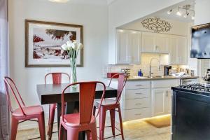 Coastal Escape King 1Bd, Pets Parking Fast Wi-Fi