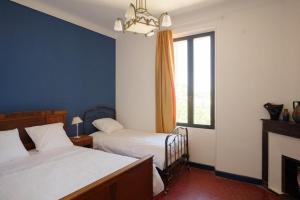 JARDIN & VUE MER Maison des années 20 proche du centre historique