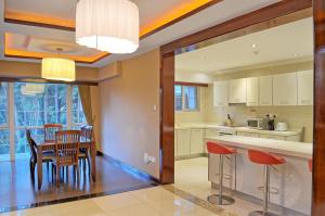 2-bedroom serviced apartments on school lane,Westlands