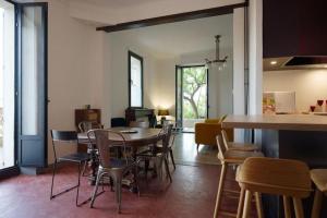 JARDIN & VUE MER Maison des années 20 proche du centre historique