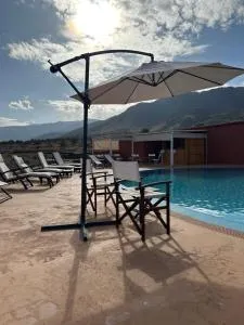 atlas lodge - Tamazouzte