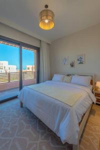Stylish 3 BR Retreat at Ancient Hills El Gouna