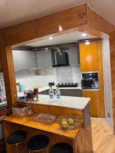 Slice of Heaven - In the heart of Queen of Hills