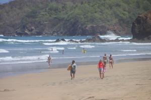 Villa Serenity 6 bedroom - 1 minute to the beach