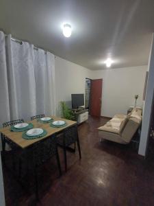 Cê Achegue Aqui Uai