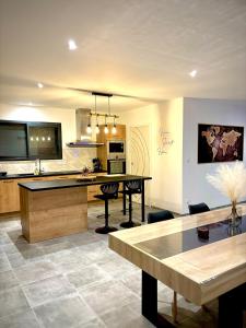 Appartements ღ L-escapade romantique ღ de la Vill-ona - LOVEROOM -Ardeche : photos des chambres