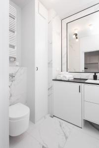 Urban Apartments - Luxury 2-Bedroom, Mennica Residence&41