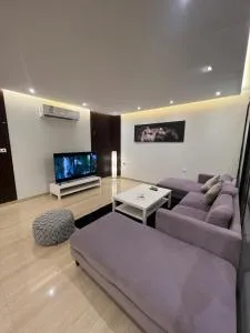 جوهرة القيروان شقة من ثلاثة غرف - Al Ḩanī