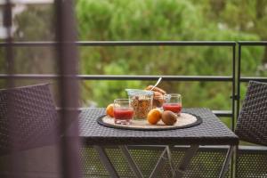 Le Rivieira garage et terrasse, au bord du Lez