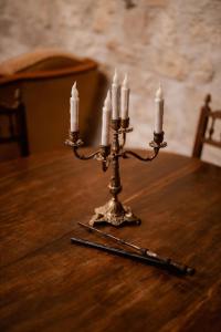 Appartements Les sorciers de Lauzerte immersion magique : photos des chambres
