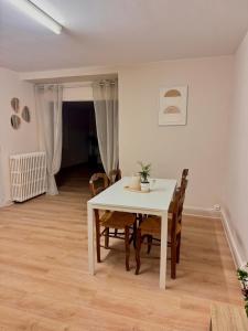 Appartements 1-Cinema apartment 10 min from Futuroscope : photos des chambres