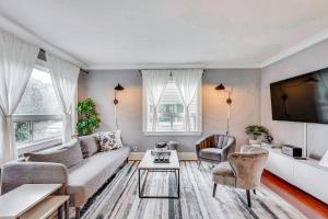 Charming Tacoma Vacation Rental 2 Mi to Downtown!