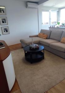 Apartman Val - Blizu Jaruna i centra, s parkingom i terasom