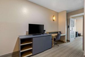 Sonesta Essential IAH Airport JFK Boulevard - Newly Renovated