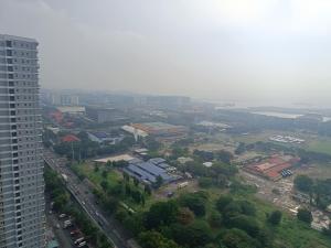 Affordable staycation in Pasay-Breeze Residence