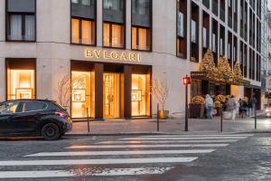 Luxury and Elegance Georges V