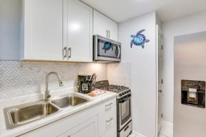 Private Hot Tub Fort Walton Beach Bungalow!