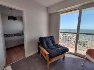 Frente a la playa Varese 3 amb con cochera - Brown 782 Mar del Plata