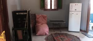 Hours Home Pyramids View