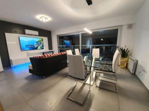 Las Mareas MH Deluxe 7A