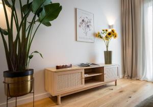 Stunning Park View I 40SQM Terrace l 3BDR l 140SQM