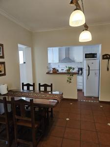 Amplio departamento zona Güemes Mar del plata