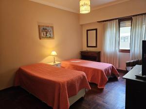 Amplio departamento zona Güemes Mar del plata