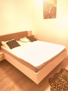 Appartements carre de detente JACUZZI JARDIN PISCINE T3 PARKING : photos des chambres