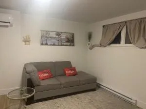 Luxury Airbn - Riverside