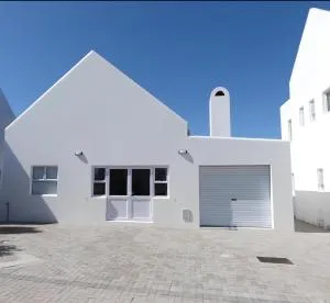 Little West Coast Paradise - West Point