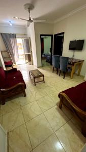 روف غرفتين مكيف فيو بانوراما بحر شارع جيلاتي عزة البوسيت - Air-conditioned 2br roof with panoramic sea view