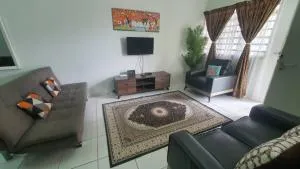 MZ Zora Homestay - Kampong Chabang
