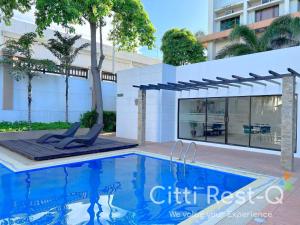 Affordable Stay with Free Pool, Netflix & Wifi Alabang SC2