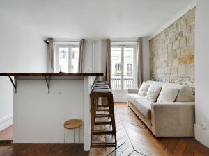 Charming Apartment - Mobility Lease