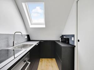 Nice 2 rooms refurbished - MOULIN ROUGE Pigallle - BAIL MOBILITE