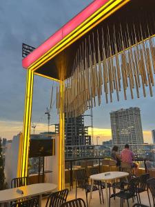 Residence 110 (Hotel and Apartments)