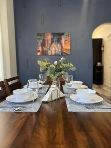 Stylish 3Bedroom Aparment w Games & Free Parking