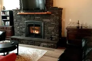 Eagles' Hideaway at Sun Peaks - Logan Lake