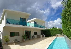 Punta Cana Village NEW VILLA!