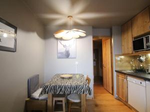 Studio cosy 2 adultes+2 enfants, Alpe dHuez, proche pistes et commerces - FR-1-405-202