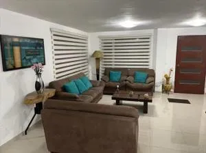 Aeropuerto Internacional Quito Habitacion 1 - Tolontag