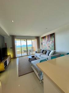 Coconut Apartment 1202